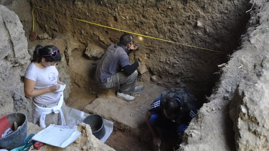 106548085 arheolokaistraivanjaupeinipeturina