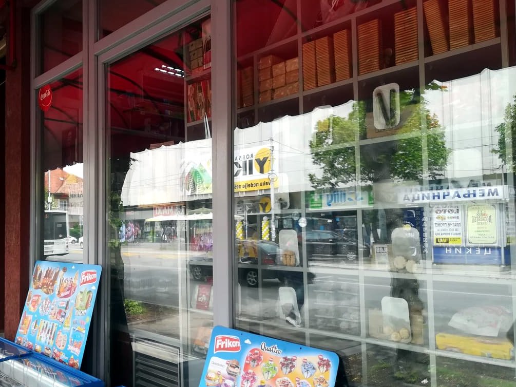 Skinute reklame foto JV