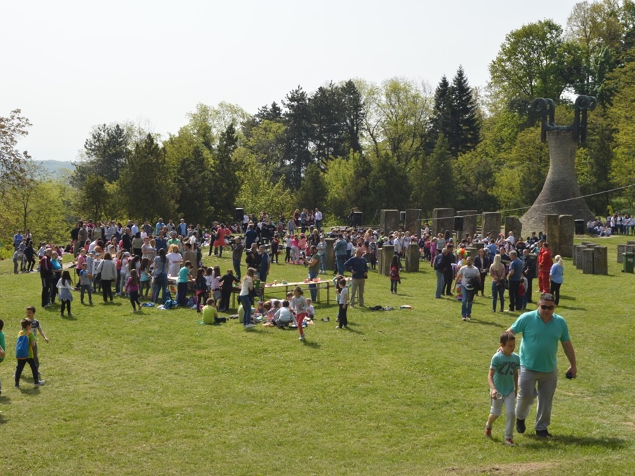 Spomen park Leskovac Vaskrs foto Grad Leskovac