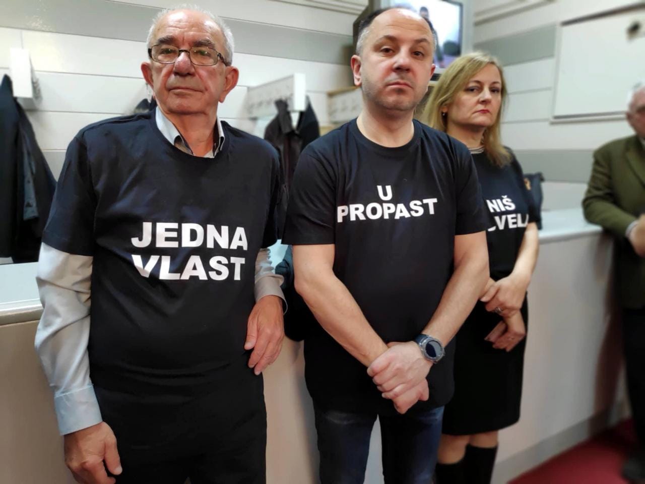 Niška inicijativa poziva građane da upoznaju odbornike i uključe se u politiku 1 Odbornici Niska inicijativa foto JV V M