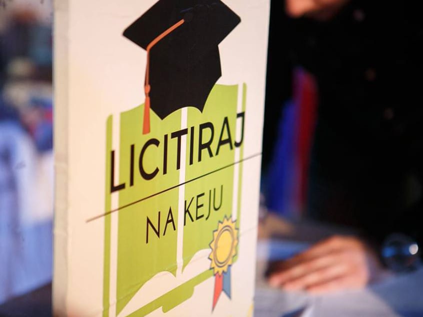 Za jedan dan pomerena humanitarna akcija "Licitiraj na keju" 13 licitiraj na keju