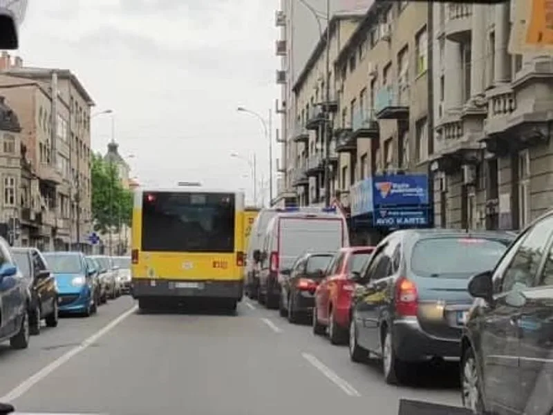 Guzva saobracaj Vozdova V Milic