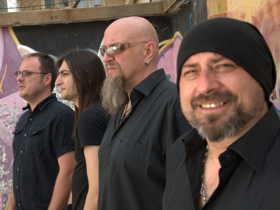 Poznati niški pevač Najda potvrdio da je hapšen, niška policija upućuje na beogradsku 15 Najda i bend Foto Nenad Cvetkovic Trumba