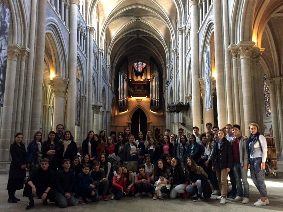 Niski hor u Svajcarskoj foto Hor Branko