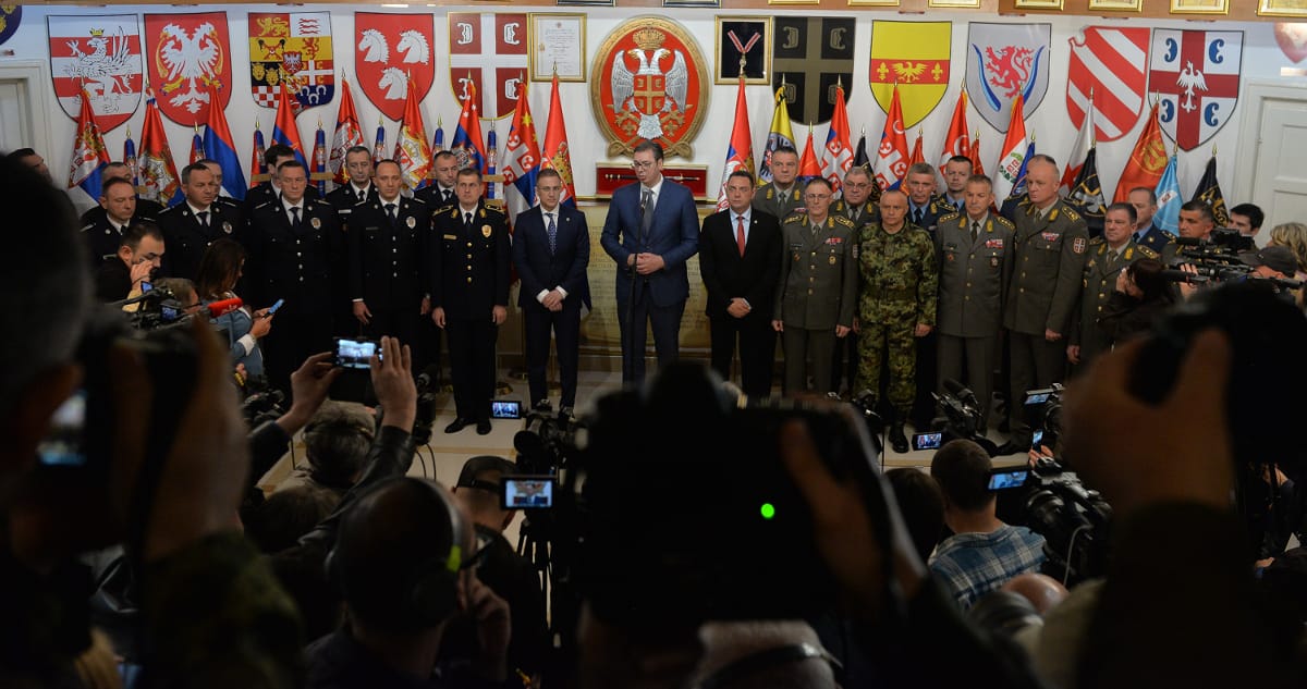 vucic-sa-vojskom-foto-vanja-keser