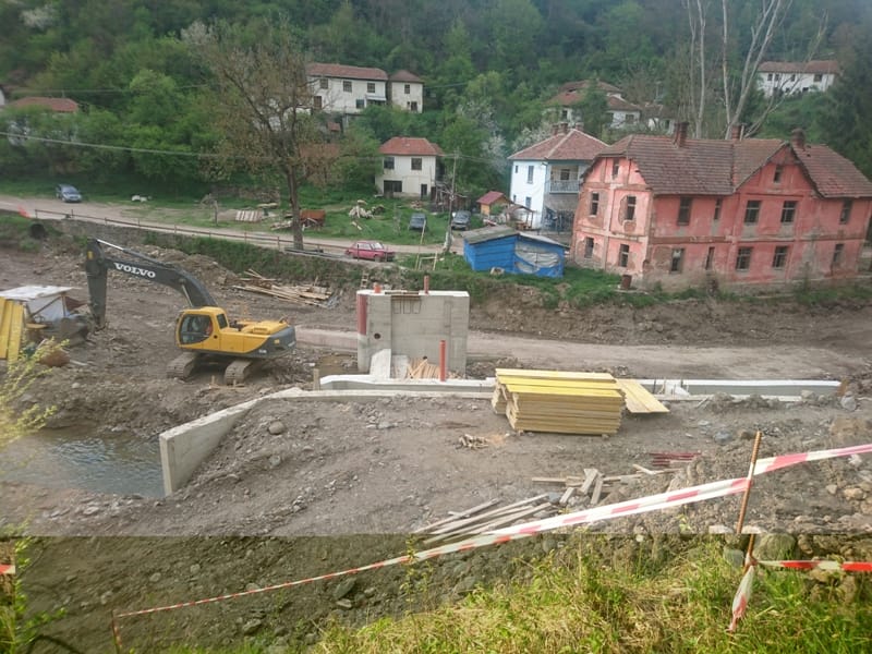 radovi ne prestaju foto Lj F