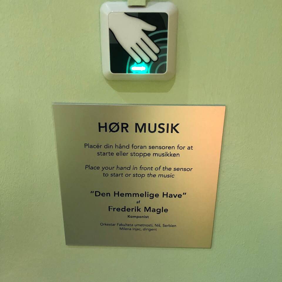 Pločica-soba-za-muzikoterapiju-foto-Lars-Krabbe