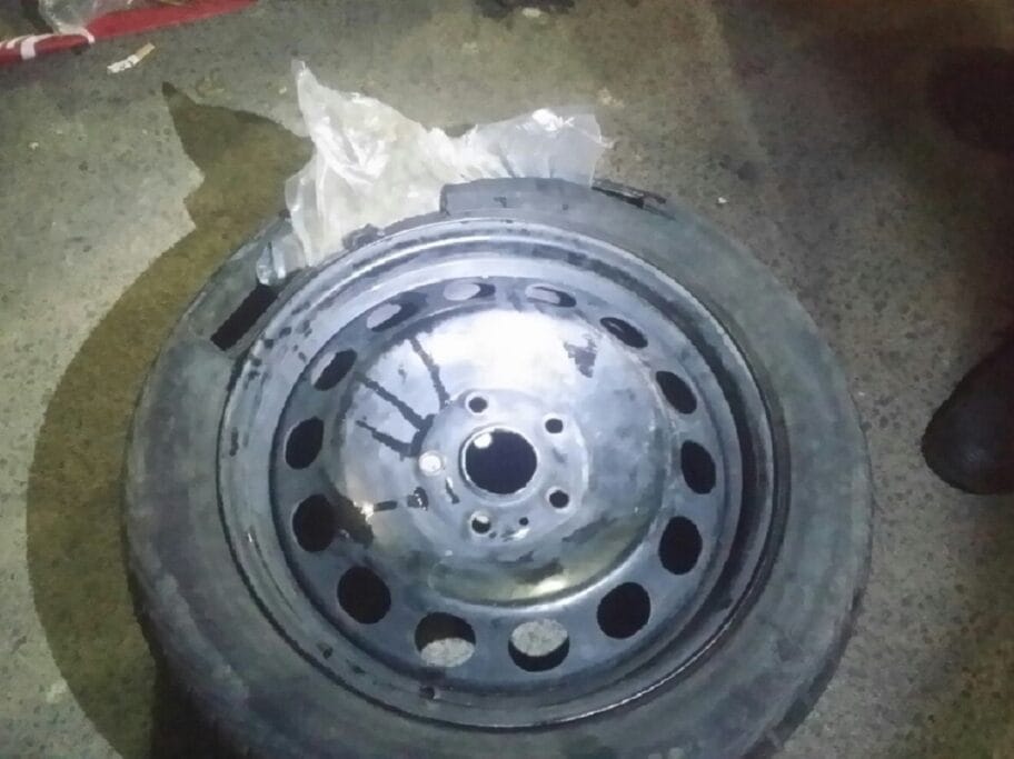 rezervna guma puna kesa sa marihuanom Presevo