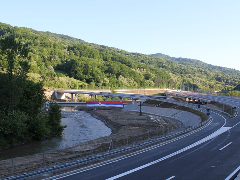 Za "Koridore" nebitan uzrok brzog propadanja asfalta deonice kroz Grdelicu 5 IMG 6062