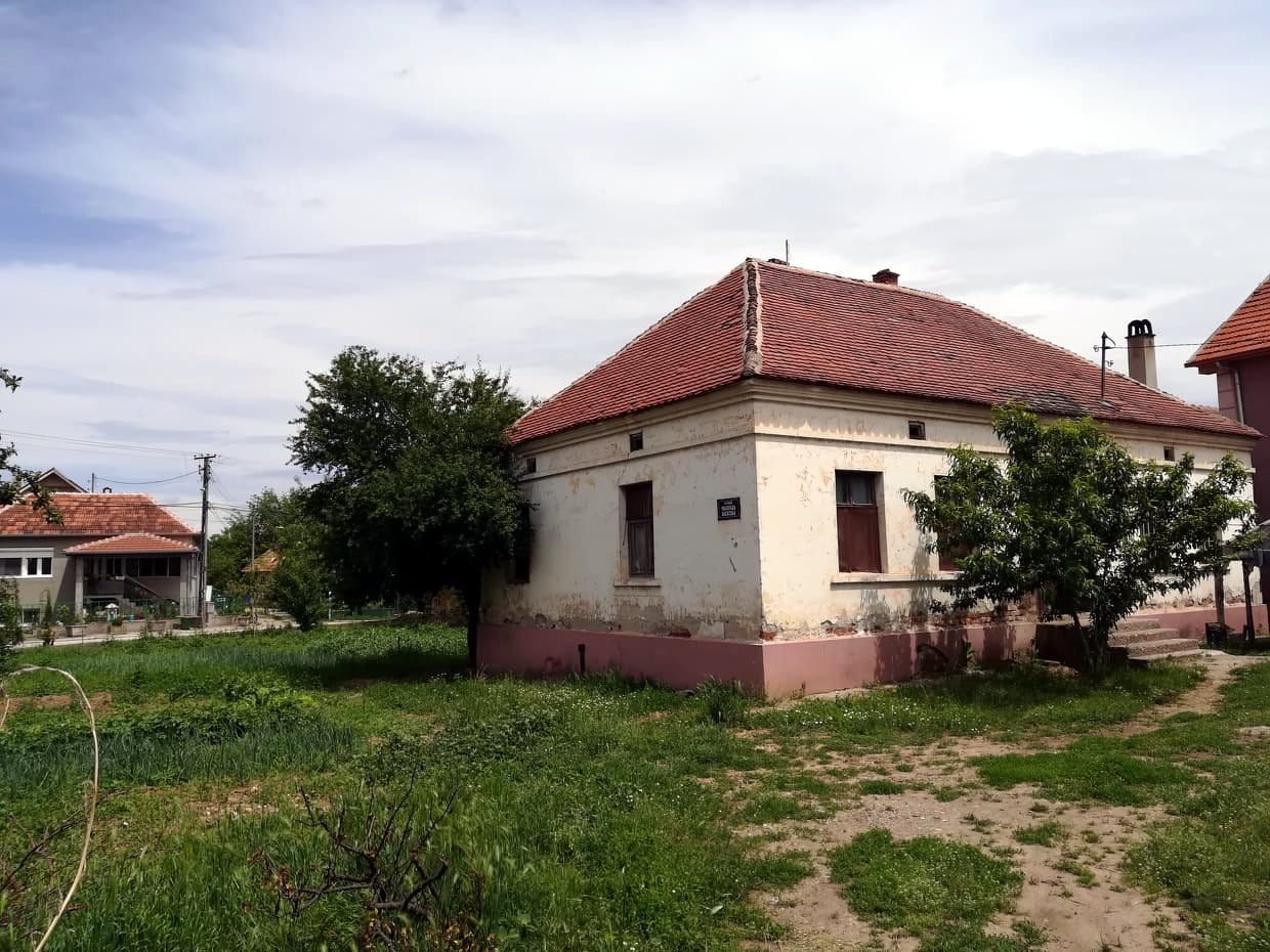 Stara skola Novo Selo foto JV J A