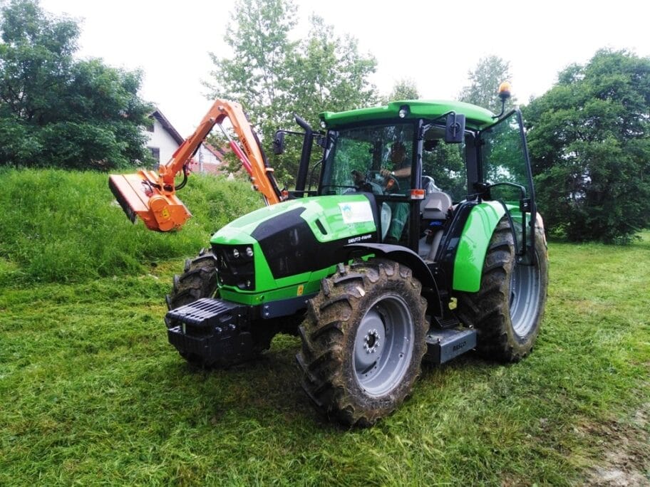 Traktor Komunalac Valsotince foto Agencija Publika