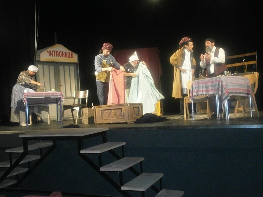 Prokupčani najbolji na smotri amaterskih pozorišta u Lebanu 19 Pobednicka predstava Prokuplje foto Dom kulture Lebane