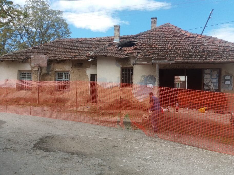 Renovira se zadružni dom u surduličkom selu 14 Surdulica Zadruzni dom u Dugojnici preradova foto eupro