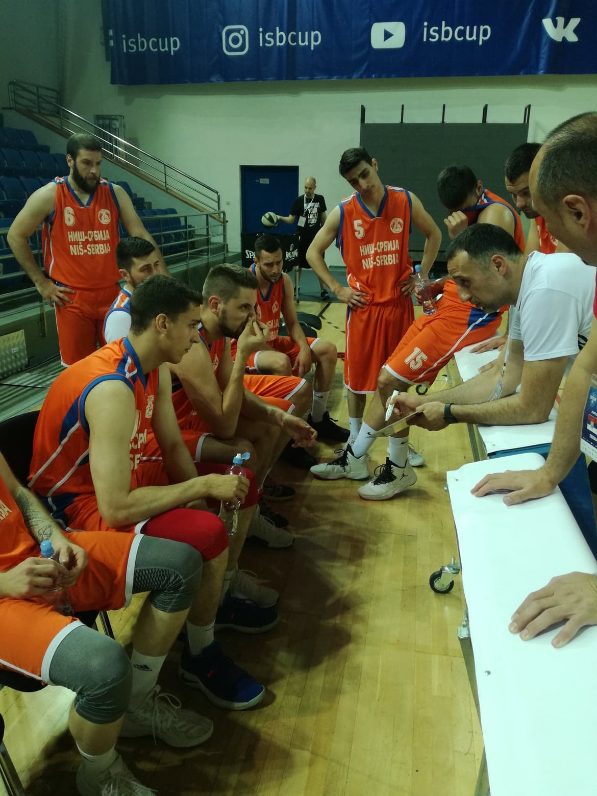 kosarka,-studenti,-moskva,-foto-db