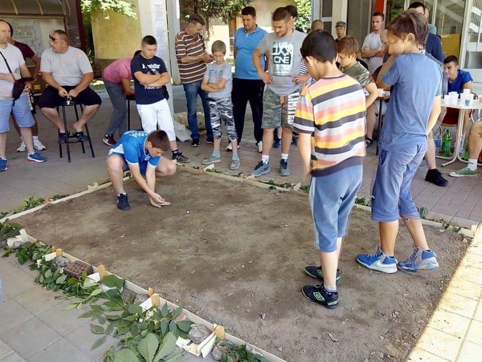 Nadmetanje klikeraša u subotu u Lebanu 1 Klikerijada foto Udruzenje Samo sloga Srbina spasava