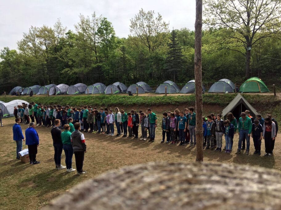 Izvidjaci Cerje foto Odred izvidjaca Lola