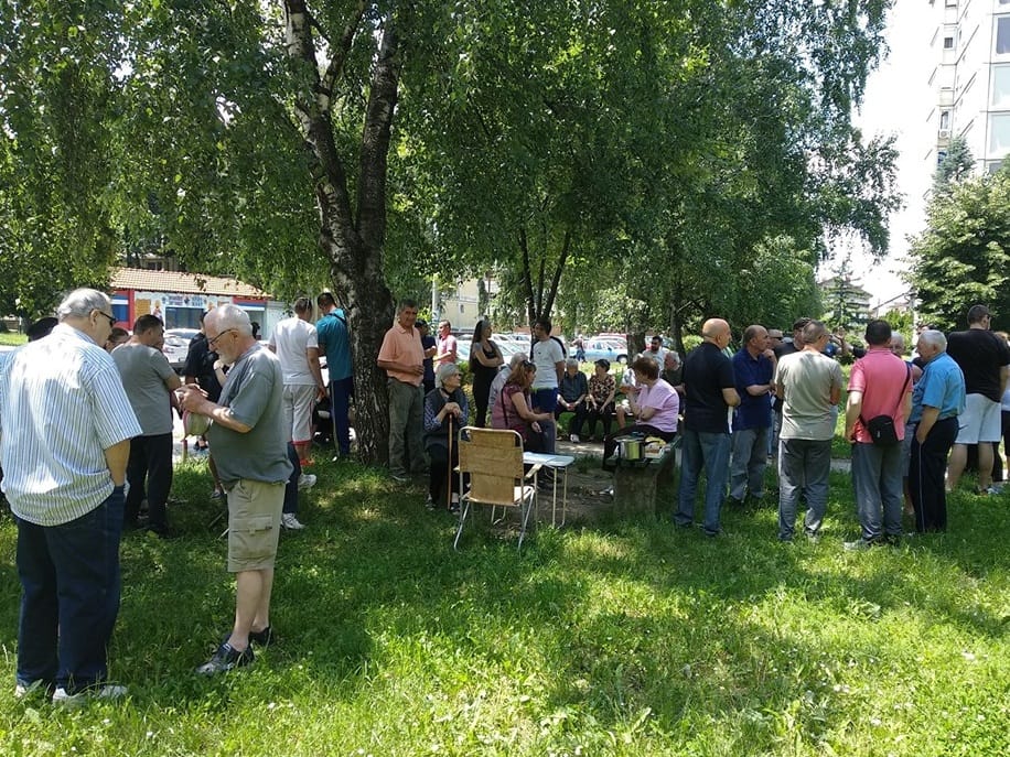 Stanari leskovačkog naselja Dubočica ne odustaju od odbrane zelenila 1 Naselje Dubocica knjiga utisaka foto Dubocica u srcu