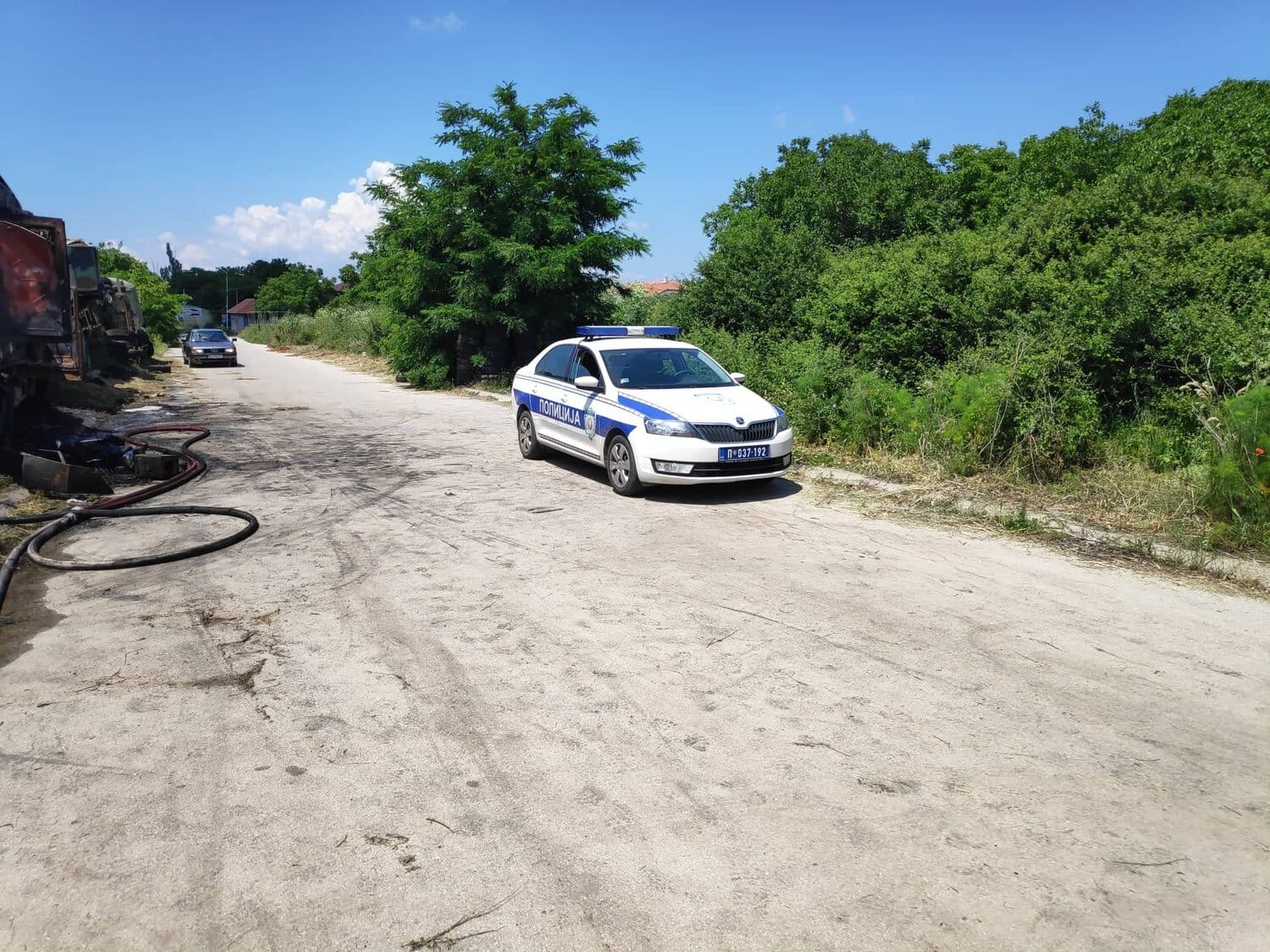 Gorelo više vozila u Bombaškoj ulici u Nišu 1 Bombaska ulica kod otpada foto A S