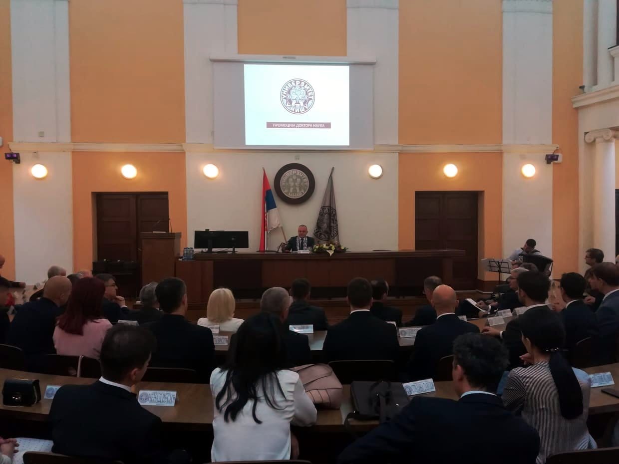 Novi-doktori-nauka2;-foto:-JV