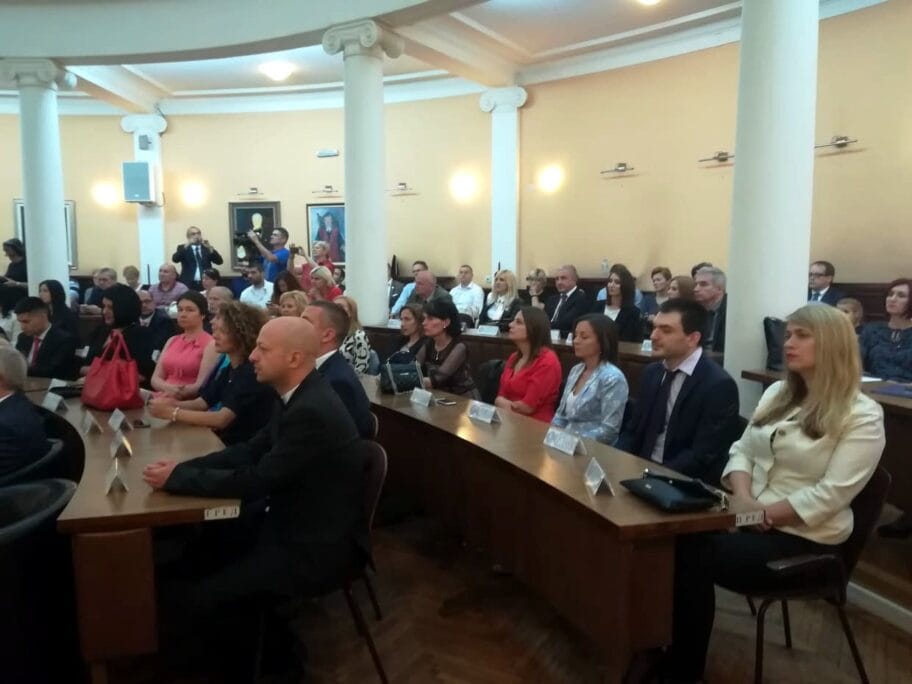 Niš dobio 70 novih doktora nauka - fenomen plagijata oćutali 7 Novi doktori nauka1 foto JV