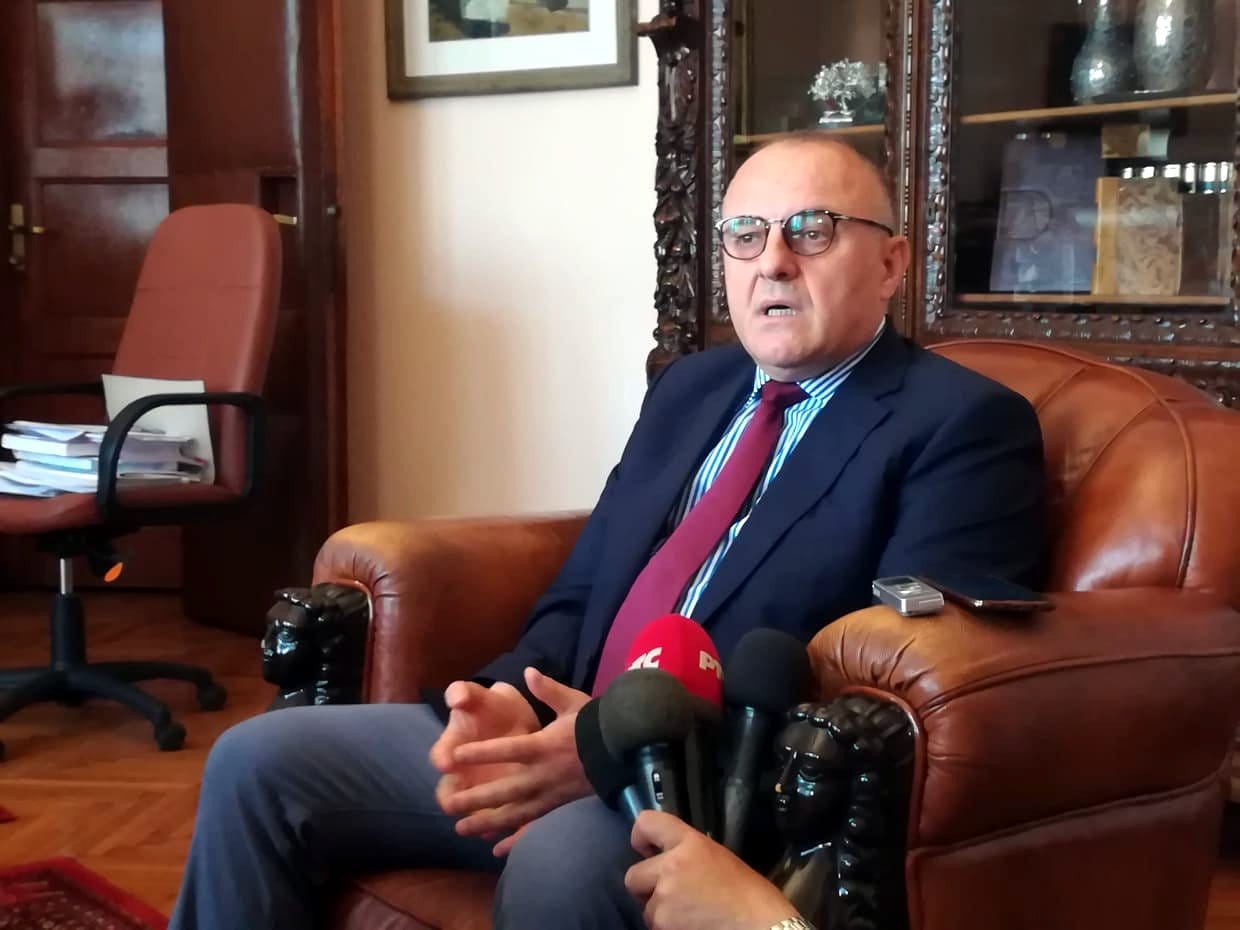 Dragan Antic rektor foto JV