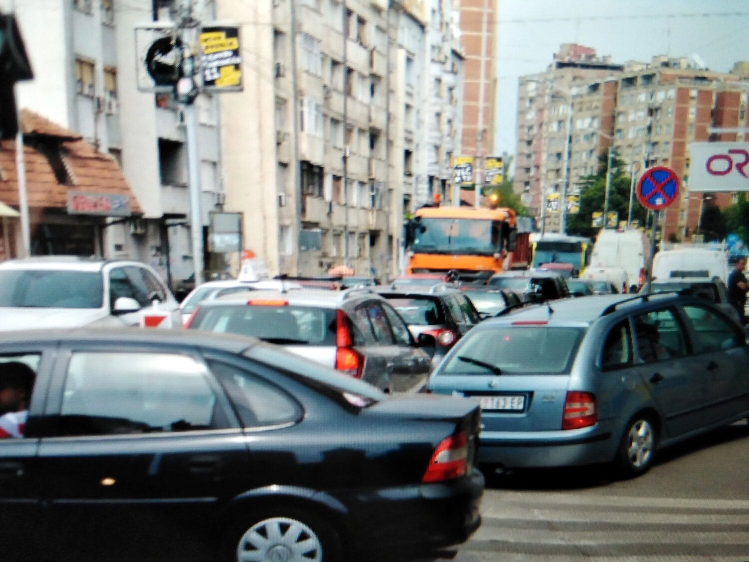 Guzva Bulevar Nemanjica foto Juzne vesti Vanja Keser scaled