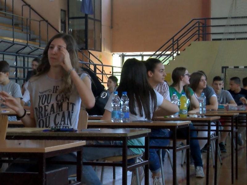 800x600 Zavrsen prijemni foto N S