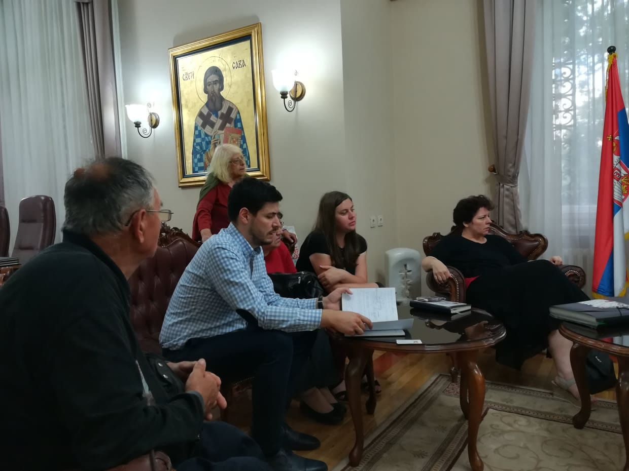 64751487-1131791983686656-7917192565684699136-n