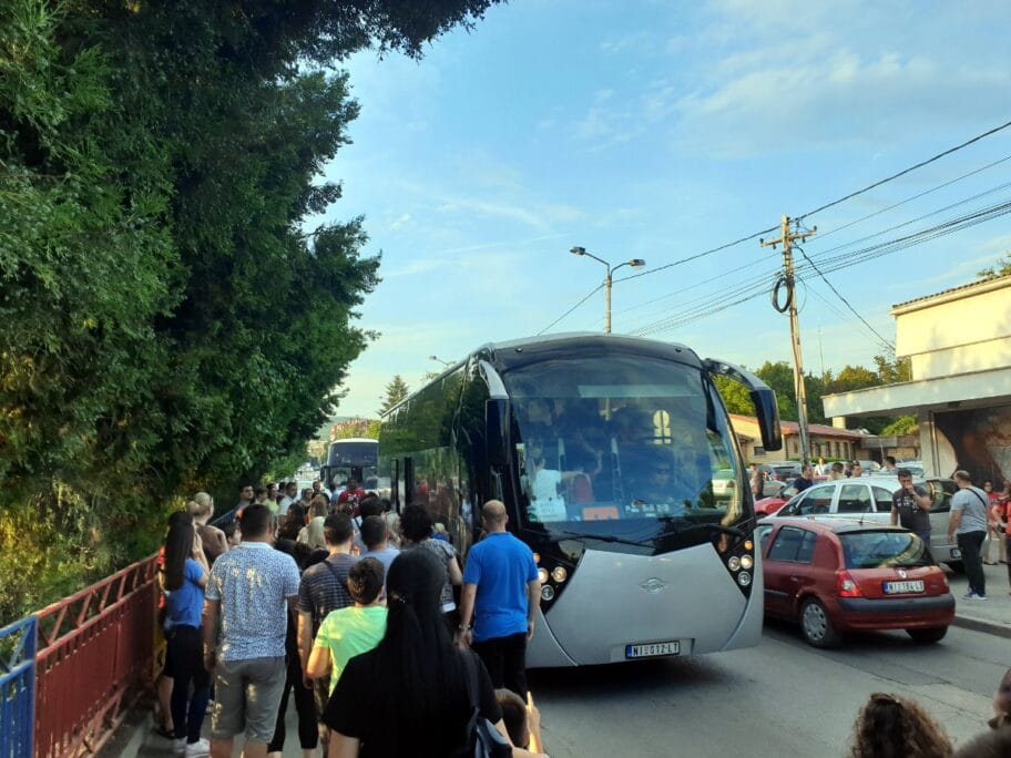 Dolazak sa izleta foto roditelj