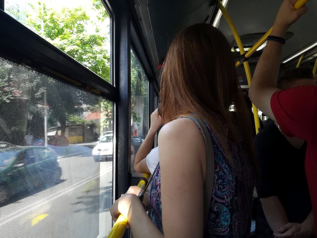 Gradski prevoz u Nišu - kašnjenja, gužve i “padanje u nesvest” od vrućine 1 Guzva bus1 foto JV J A