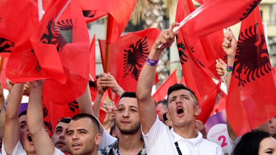 107582421 gettyimages 699433188