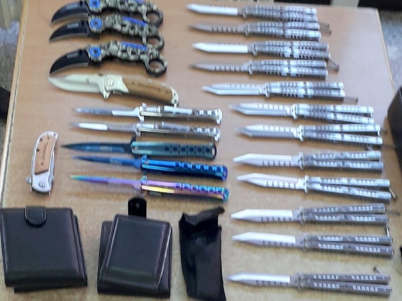 nozevi foto Uprava carina