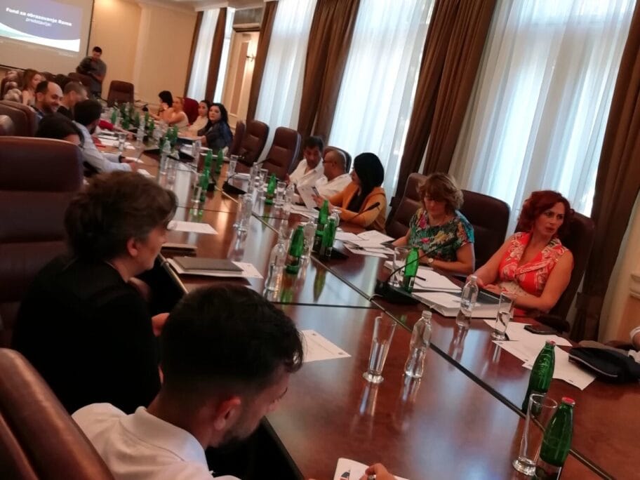 Memorandom zaposljavanje Roma i Romkinja foto Juzne vesti Tatjana Radivojevic scaled