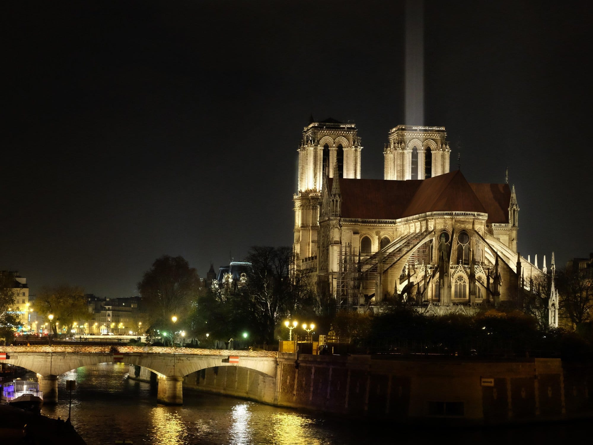 Leskovčanka osmislila kako da se rekonstruiše čuveni Notr Dam 1 Predlog Notr Dam foto AID Z30 adaptacija Aleksandar Mitic Sanja Cvetkovic
