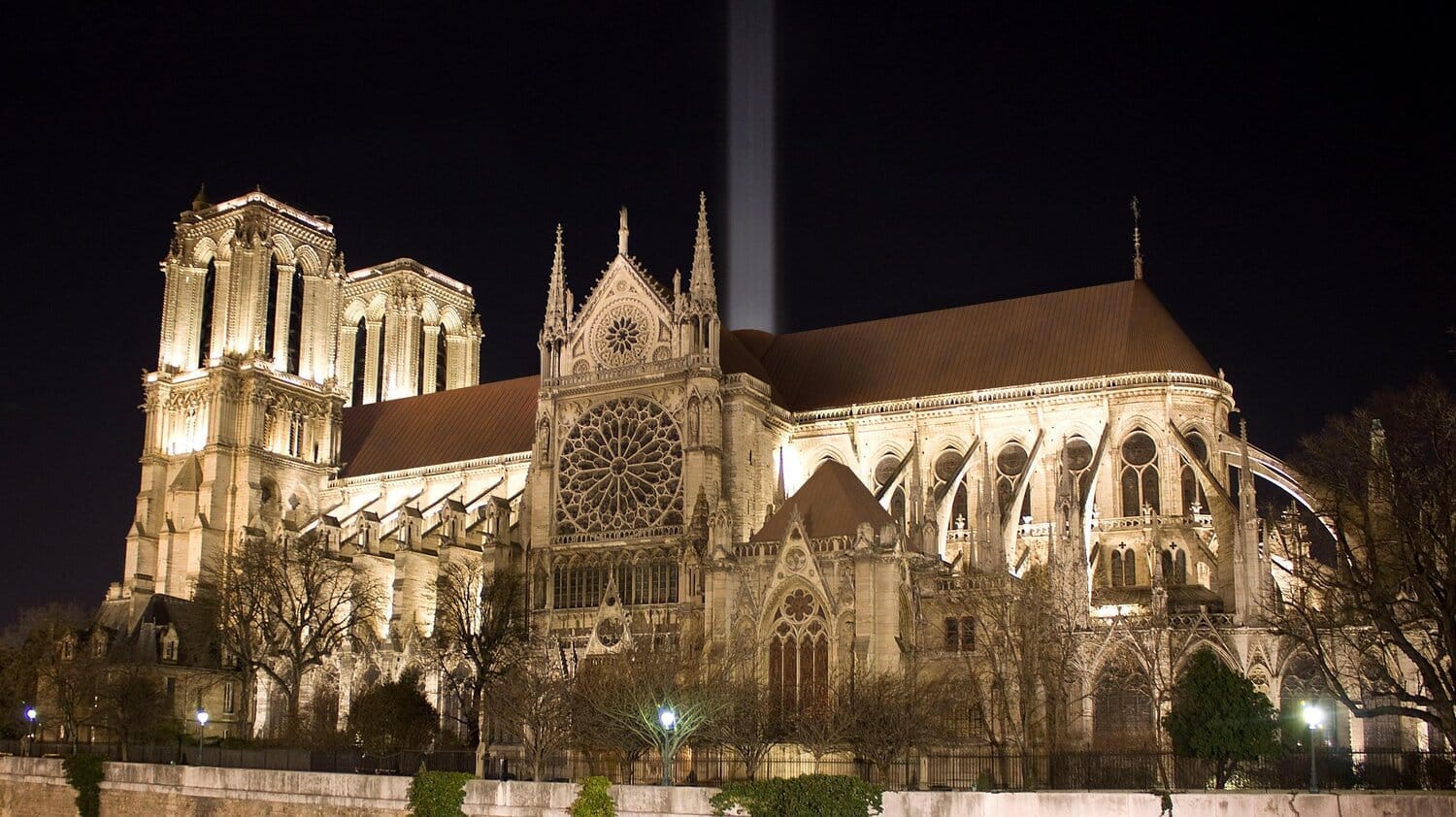 Predlog Notr Dam2 foto davidcolemanphoto adaptacija Aleksandar Mitic Sanja Cvetkovic