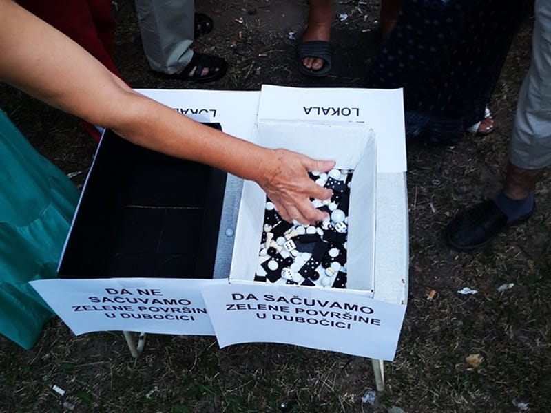 Dva meseca borbe Leskovčana protiv betonizacije naselja Dubočica 8 Naselje Dubocica performans foto FB Dubocica u srcu