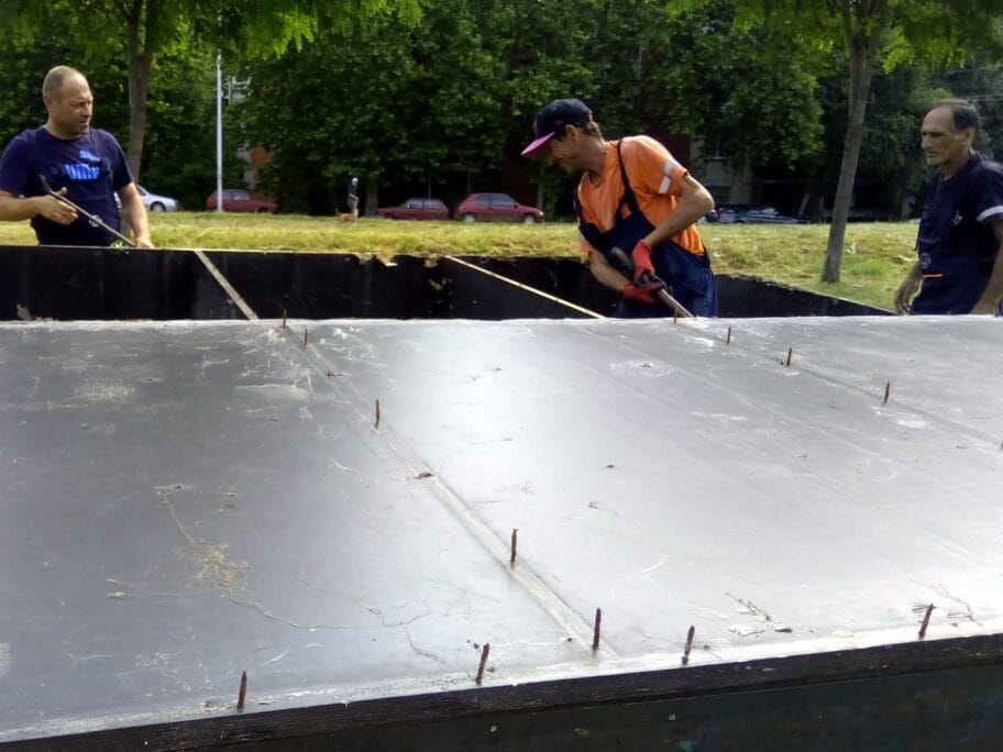 Uklanjanje mobilijara foto Opstina Medijana