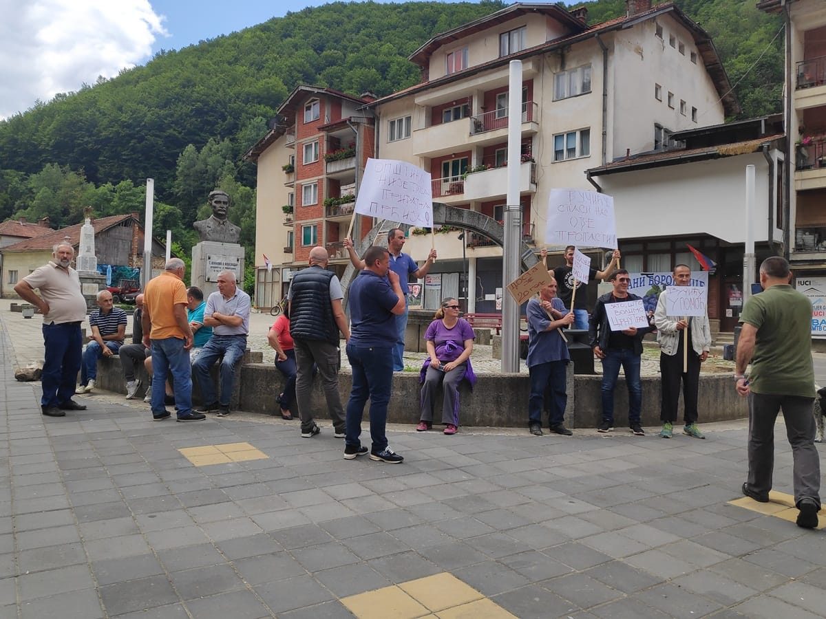 Protest Crna Trava foto Bojana Antic