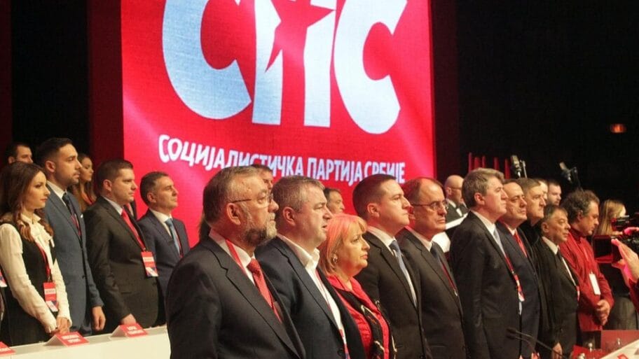 107949404 32194576 b