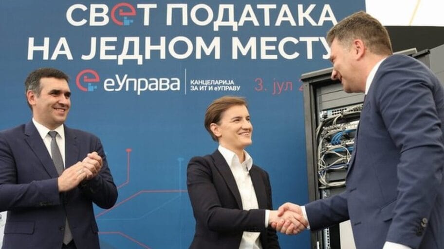 107921376 d16ca925 5dde 453b b3da 32e8ba1b32e4