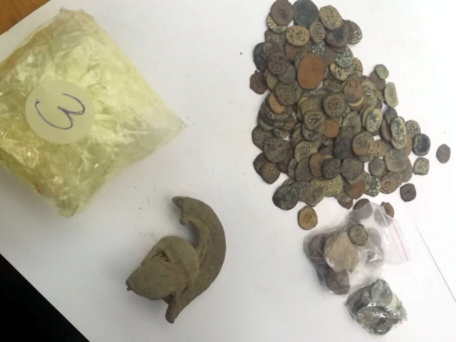 Još jedna velika zaplena numizmatičke kolekcije na Gradini 13 Numizmaticka kolekcija nova zaplena foto MUP