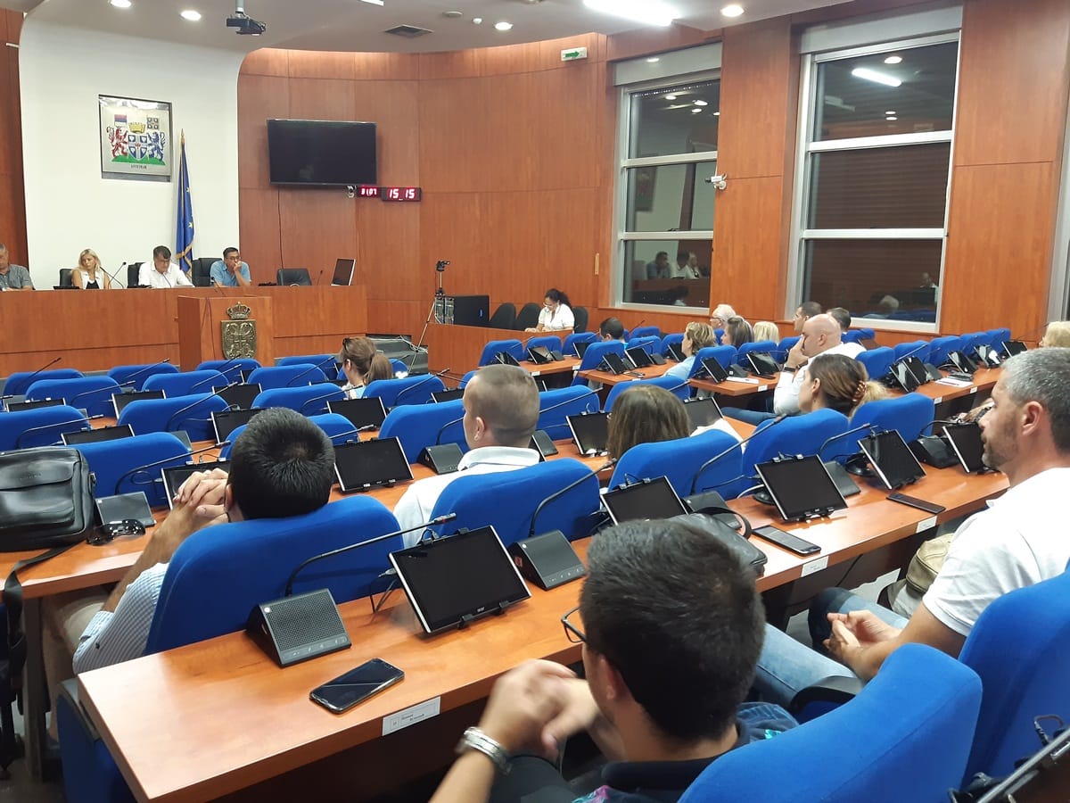 Javna rasprava park za pse foto Bojana Antic