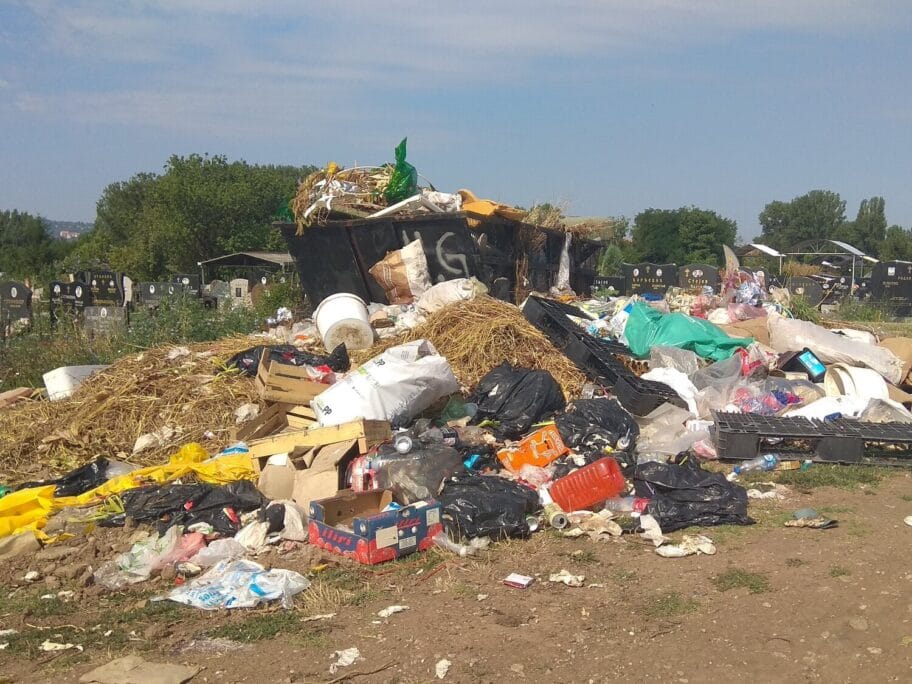 Vrezinsko groblje Deponija