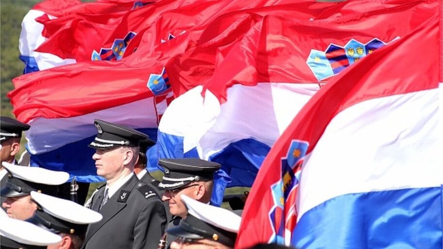 102821603 4e7fe1ee 5e95 4a4f ad9d 7ef366177afe