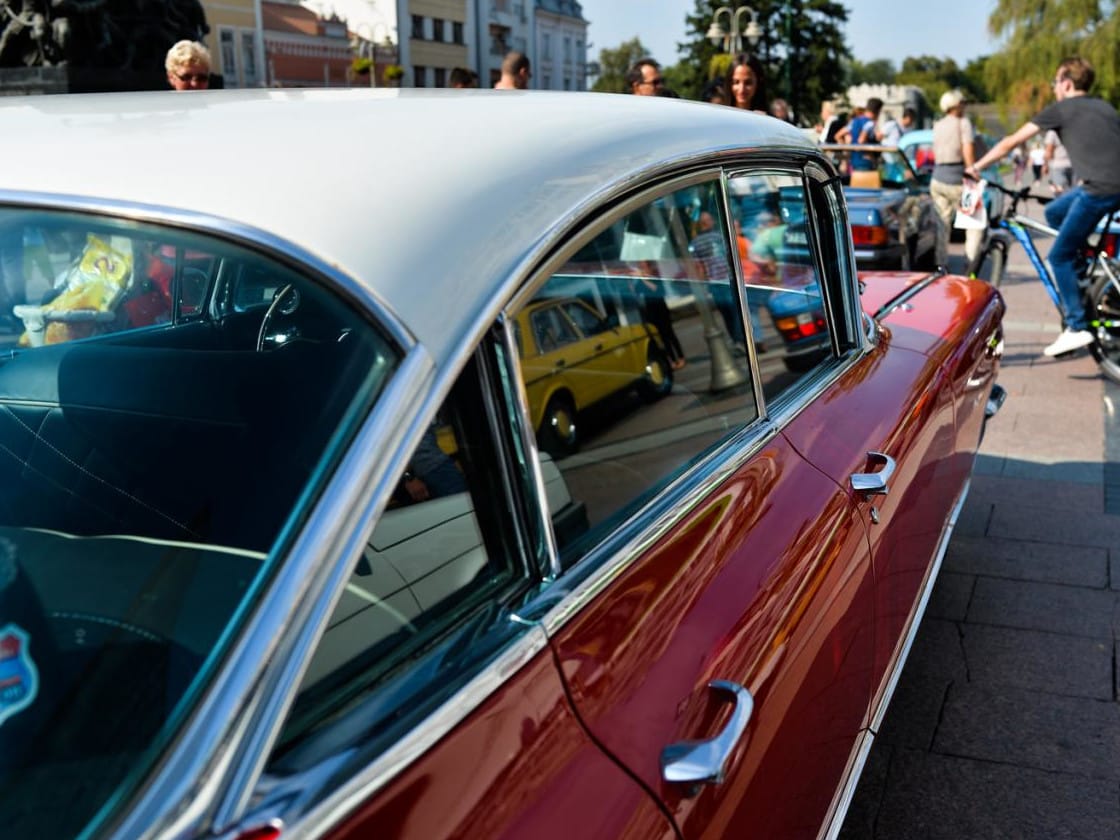 Ljubitelji oldtajmera ujedinjeni - izložbe u centru i Tvrđavi, vožnja do Čegra 1 Oldtajmer Foto Vanja Keser