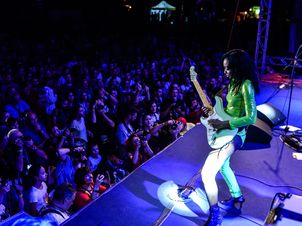 Čuveni trubač i energična gitaristkinja obeležili drugo veče "Nišvila" 1 nisvil2vece2019 foto5 vkeser