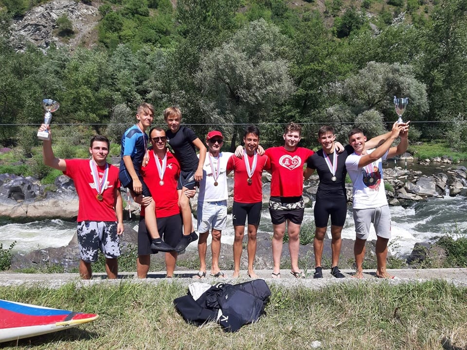 Kajakaši Gusara neprikosnoveni na divljim vodama - postali šampioni Srbije u tri kategorije 1 Kajakasi Gusar foto Fejsbuk KKK Gusar