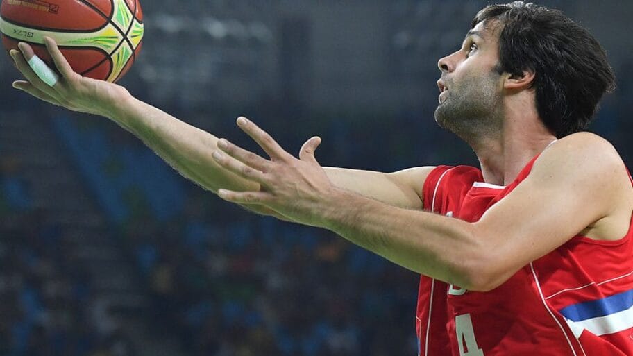 108286340 gettyimages 591627342