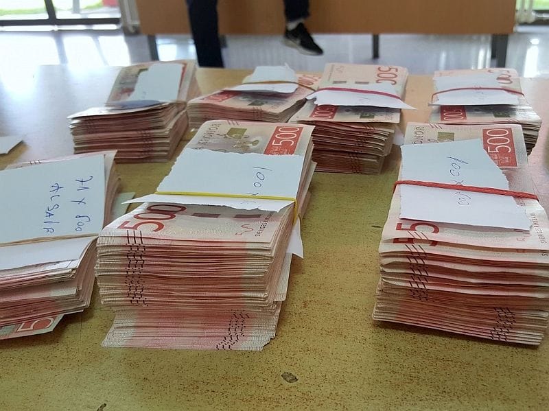 zaplenjene svedske krune na Gradini