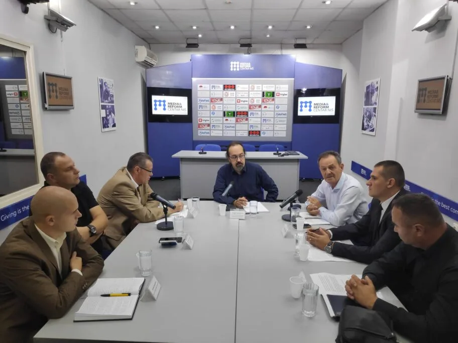 68366113 2122980914678078 4749482815689588736 n